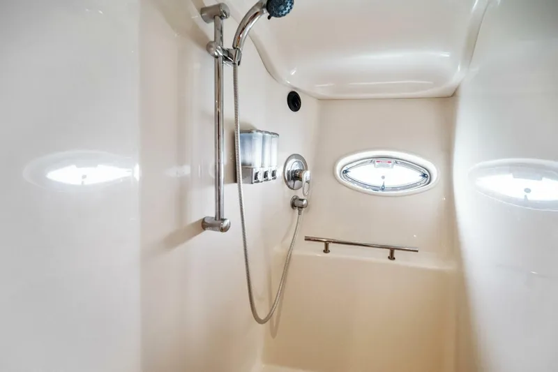 Ty One On Yacht Photos Pics 2006 Sea Ray 38 Sundancer 'Ty One On'