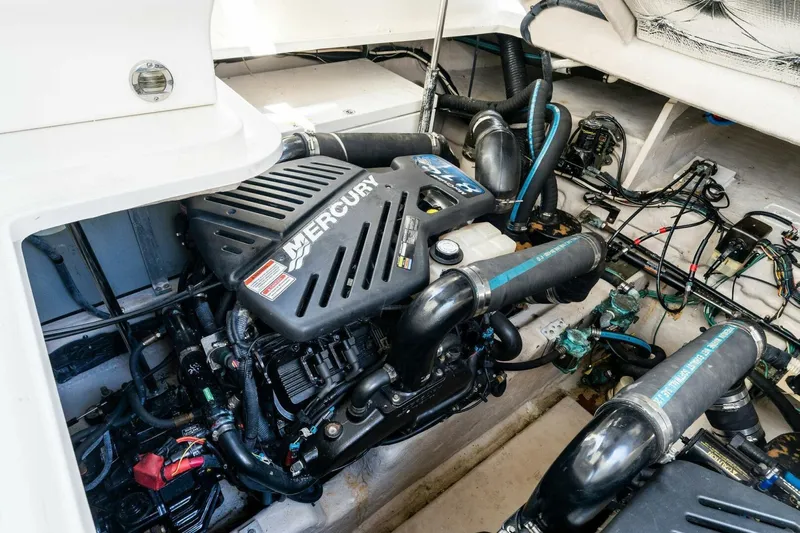 Ty One On Yacht Photos Pics 2006 Sea Ray 38 Sundancer 'Ty One On'