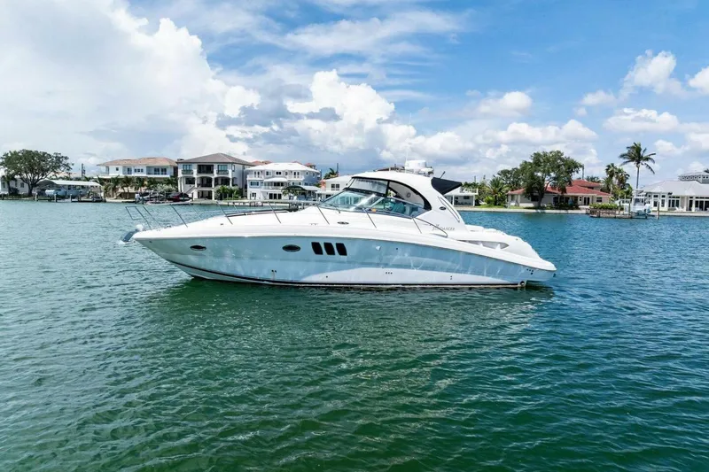 Ty One On Yacht Photos Pics 2006 Sea Ray 38 Sundancer 'Ty One On'