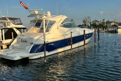 Cruisers Yachts 500 Express
