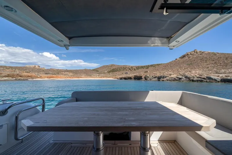 Kiska Yacht Photos Pics 