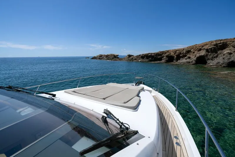 Kiska Yacht Photos Pics 