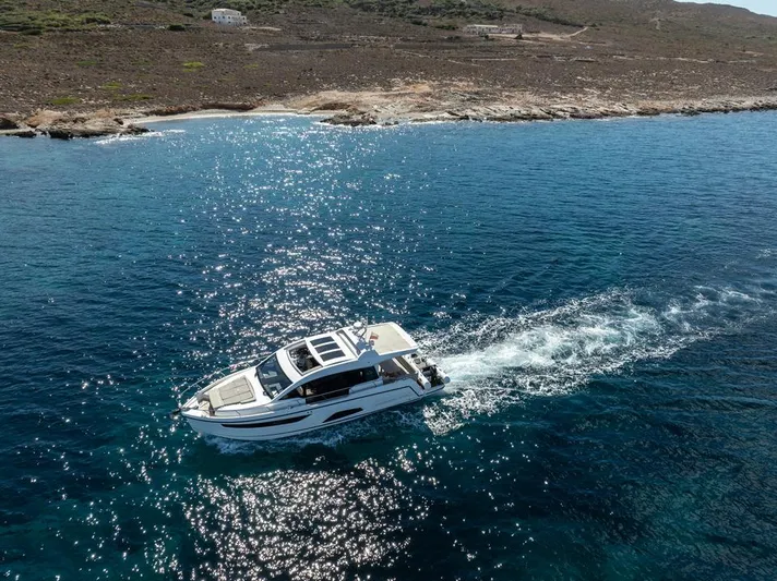 Kiska Yacht Photos Pics 