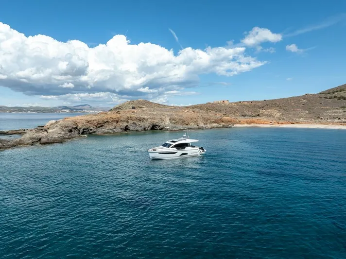 Kiska Yacht Photos Pics 