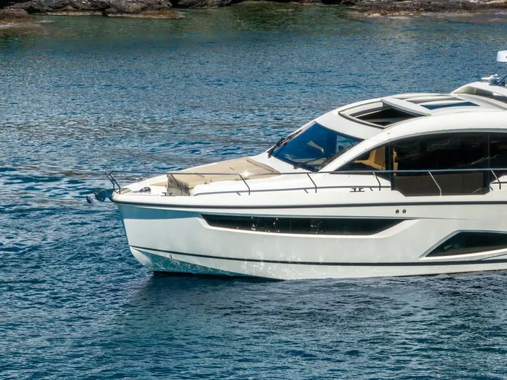 Kiska Yacht Photos Pics 