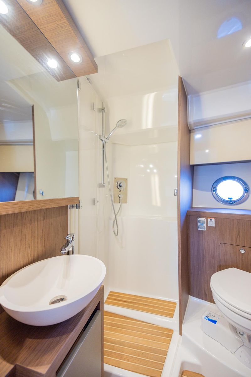 2019 Beneteau 46 
