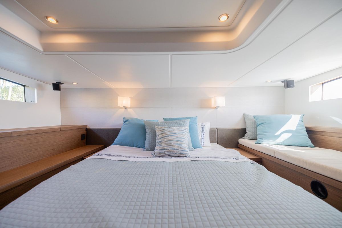 2019 Beneteau 46 