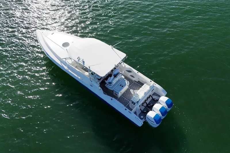  Yacht Photos Pics Aerial view of 2007 Fountain 38 Tournament Edition boat on water.