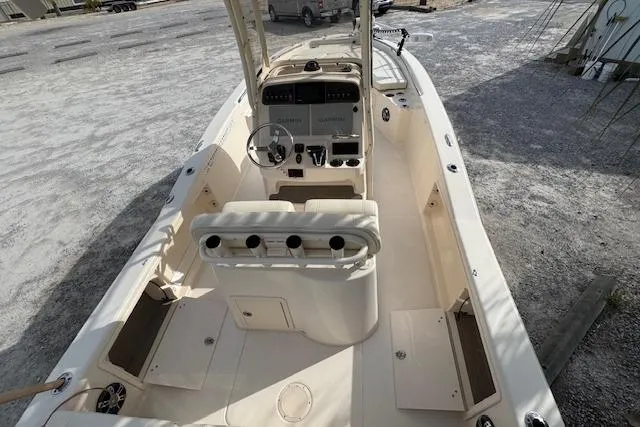  Yacht Photos Pics 2021 Grady-White 251 Coastal Explorer boat interior with helm and seating.