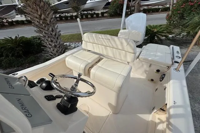  Yacht Photos Pics 2021 Grady-White 251 Coastal Explorer boat interior with Garmin navigation system.