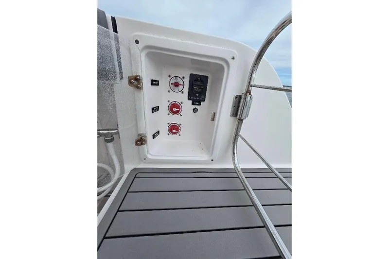  Yacht Photos Pics 2023 Drakkar 280CC