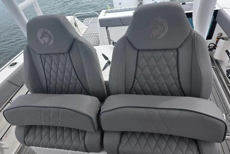  Yacht Photos Pics 2023 Drakkar 280CC