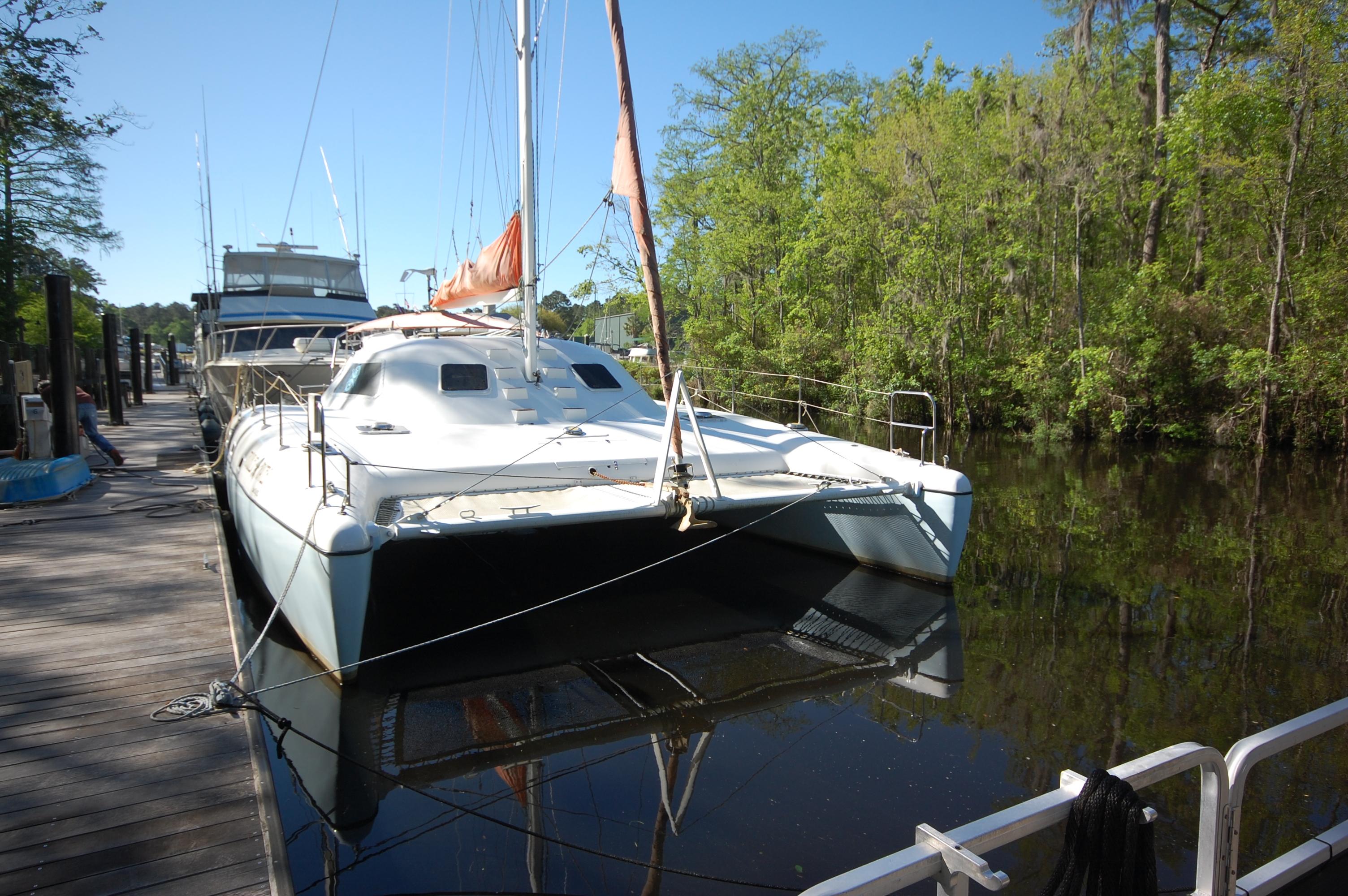 1999 wildcat 35 catamaran