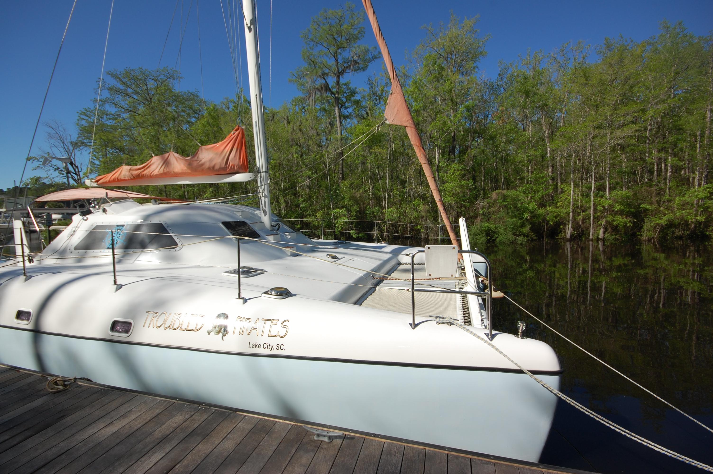 1999 wildcat 35 catamaran