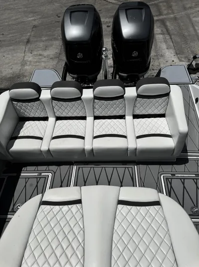 Aqua Divina Yacht Photos Pics 