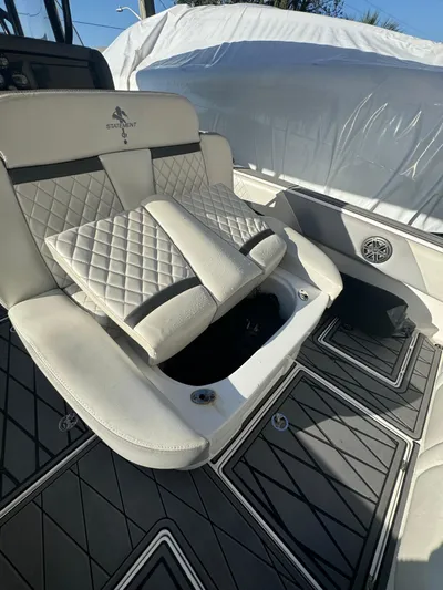 Aqua Divina Yacht Photos Pics 