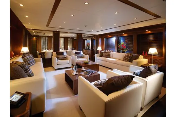  Yacht Photos Pics Manufacturer Provided Image