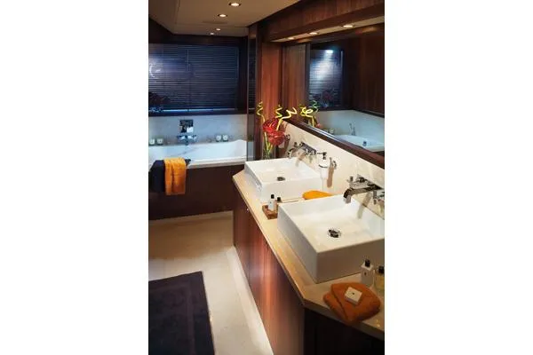  Yacht Photos Pics Manufacturer Provided Image