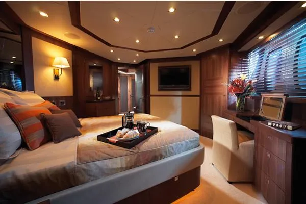  Yacht Photos Pics Manufacturer Provided Image