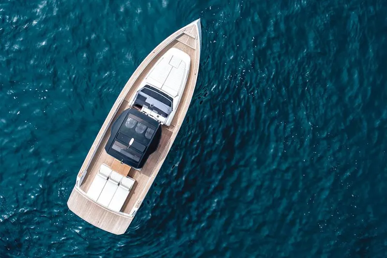  Yacht Photos Pics Manufacturer Provided Image