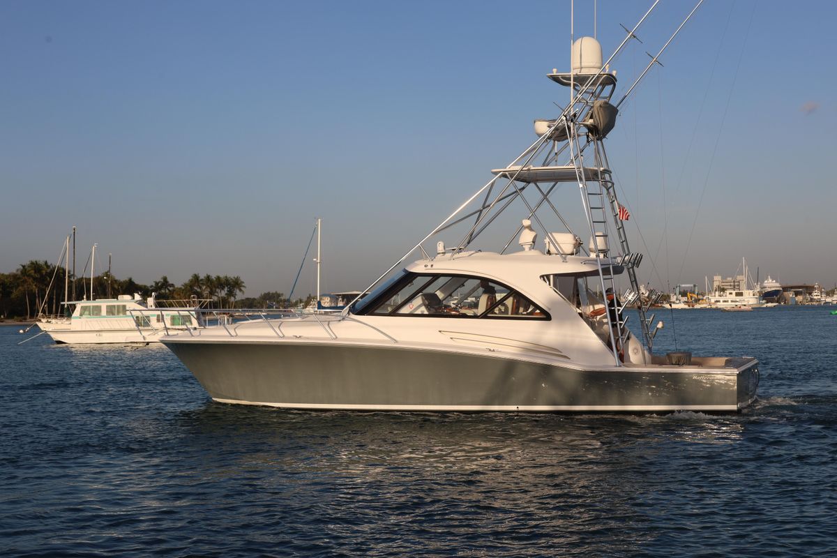 2018 Hatteras 45 