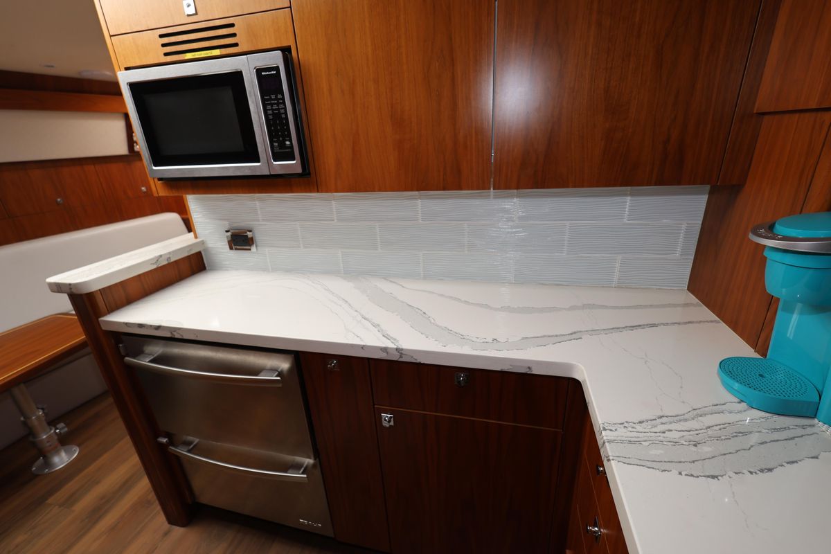 2018 Hatteras 45 