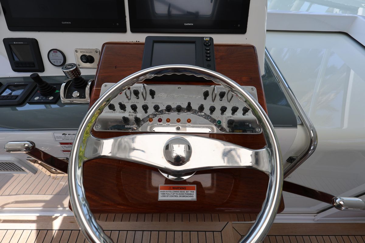 2018 Hatteras 45 