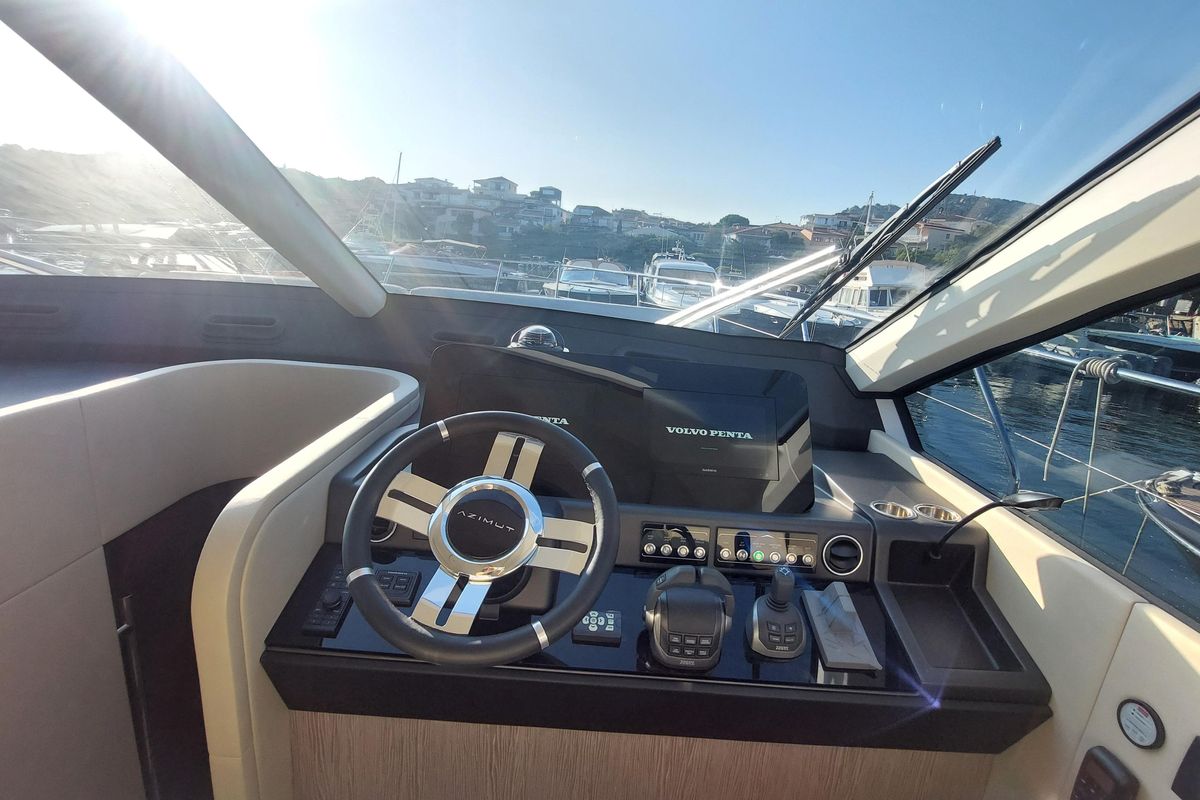 2023 Azimut 55 