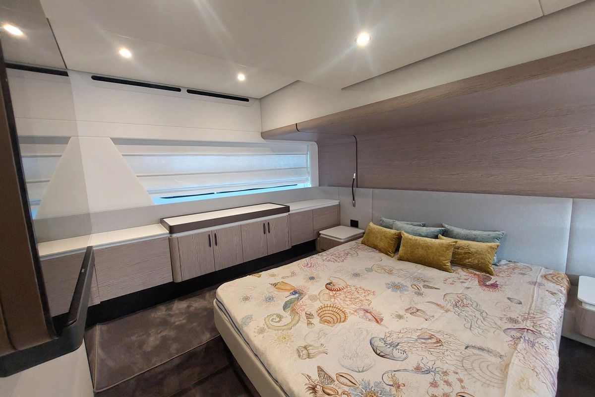 2023 Azimut 55 