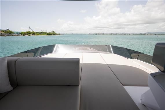2023 Ferretti Yachts 73 