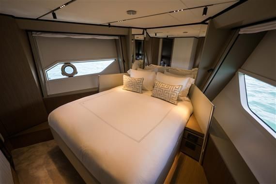 2023 Ferretti Yachts 73 