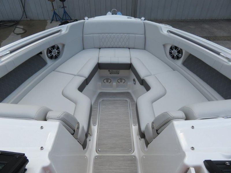 2022 Sea Ray 280SLX