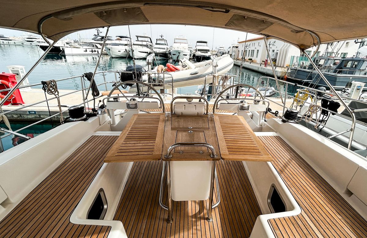 2012 Jeanneau 58 