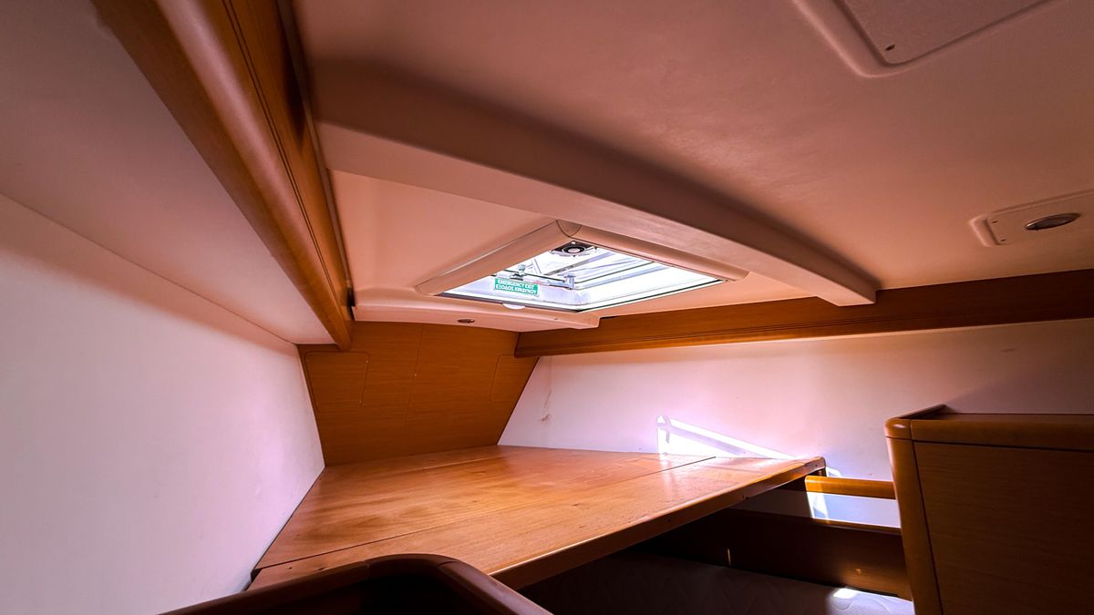 2012 Jeanneau 58 