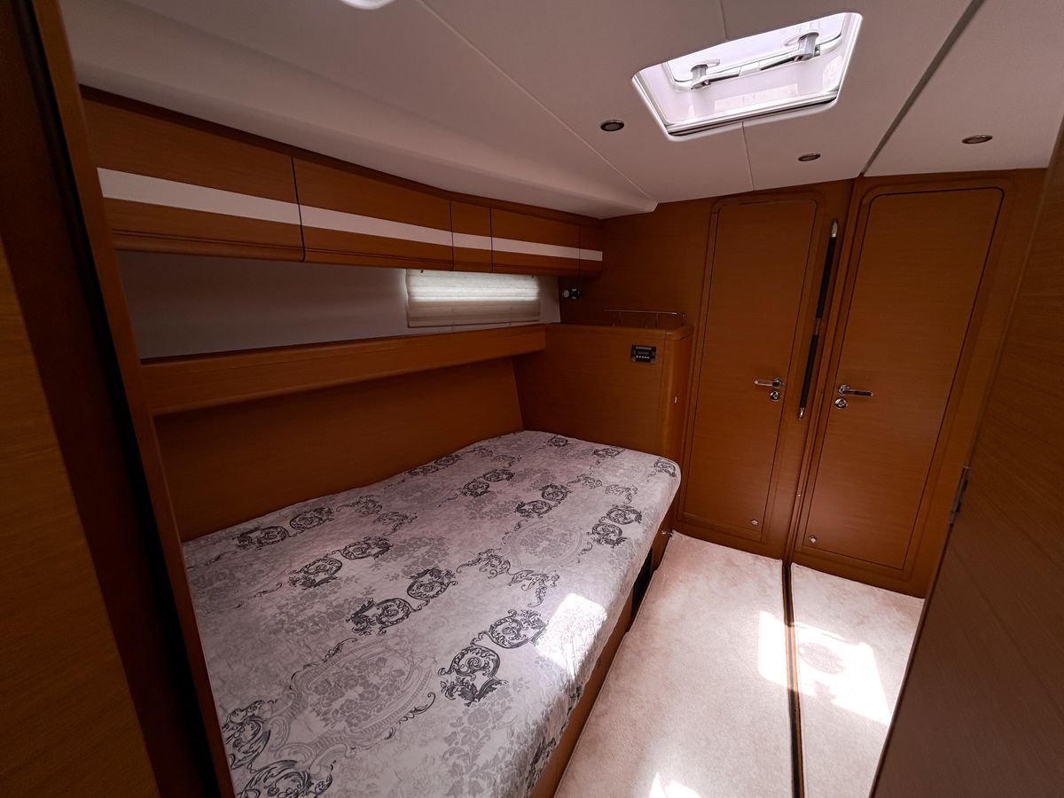 2012 Jeanneau 58 