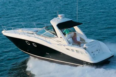 Sea Ray 330 Sundancer