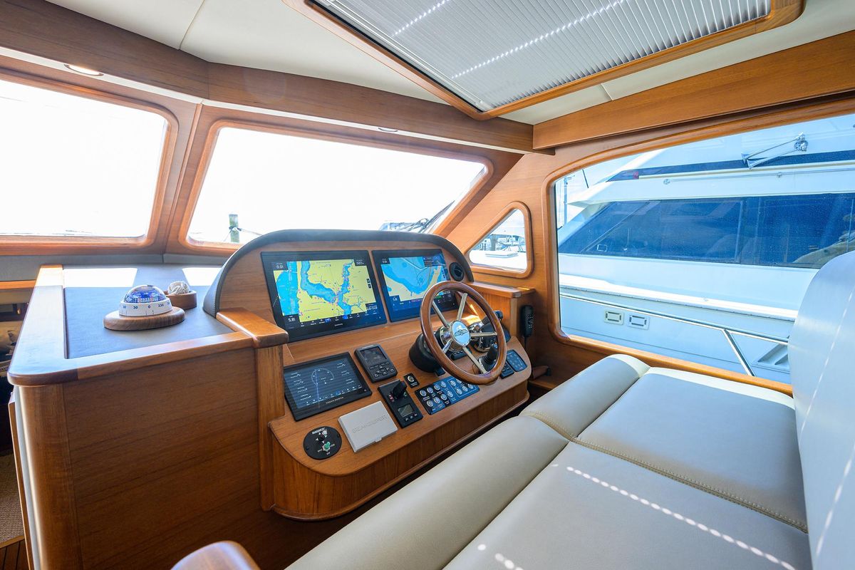 2023 Palm Beach Motor Yachts 55 