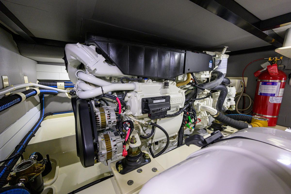 2023 Palm Beach Motor Yachts 55 