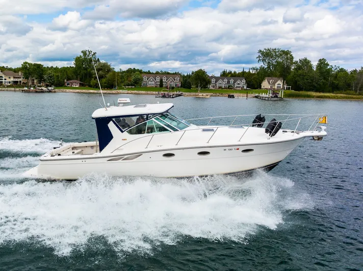 Just Bob'n Yacht Photos Pics 