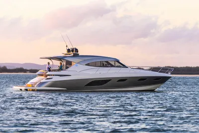 Riviera 6000 Sport Yacht Platinum Edition