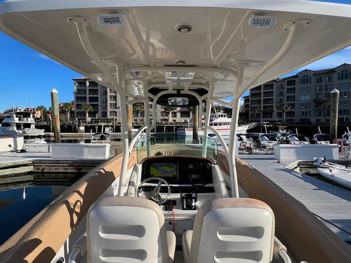  Yacht Photos Pics Facing Forward