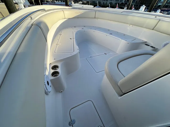  Yacht Photos Pics Forward Under-Seat Storage