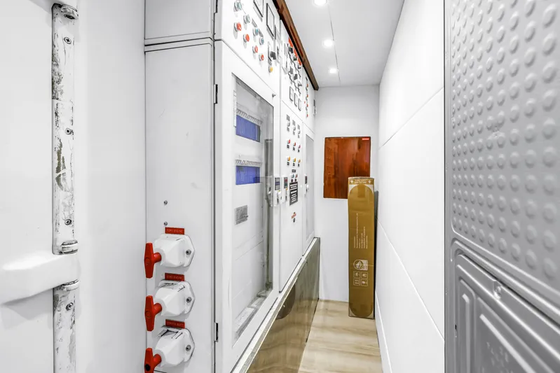 Star Saphire Yacht Photos Pics Electrical control room in a 2007 Bilgin 117 yacht, featuring panels and switches.