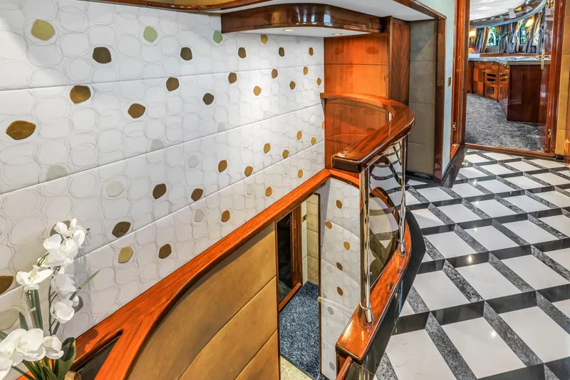 Star Saphire Yacht Photos Pics Luxurious Bilgin 117 yacht interior, featuring elegant staircase and modern design elements, 2007 model.