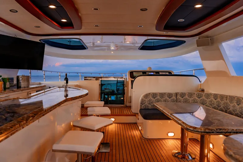 Star Saphire Yacht Photos Pics Luxurious Bilgin 117 yacht interior with elegant bar and seating, 2007 model.