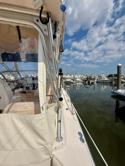 Short N' Girthy Yacht Photos Pics 