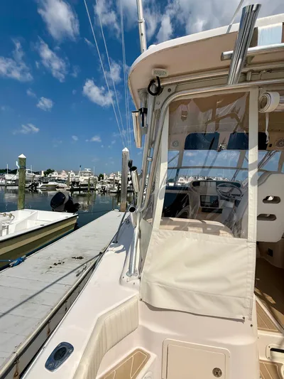 Short N' Girthy Yacht Photos Pics 