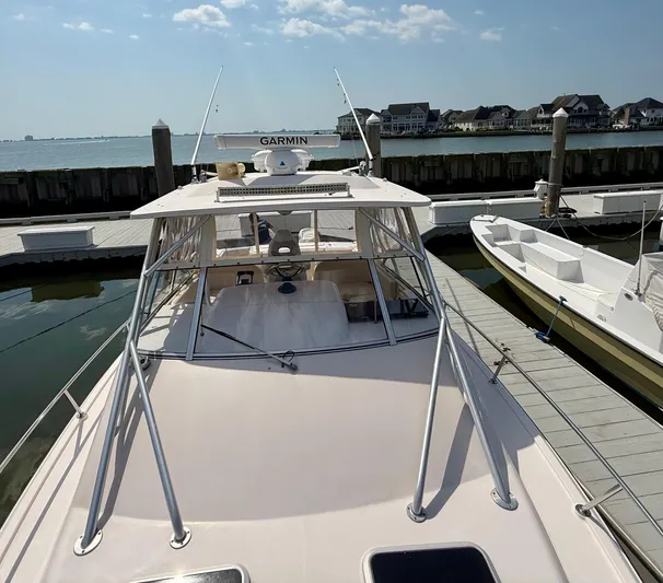 Short N' Girthy Yacht Photos Pics 