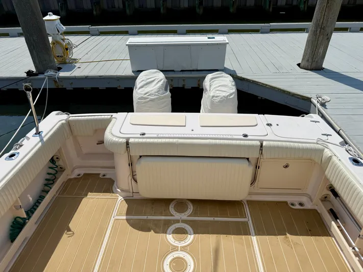 Short N' Girthy Yacht Photos Pics 