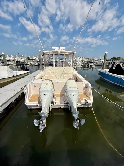 Short N' Girthy Yacht Photos Pics 